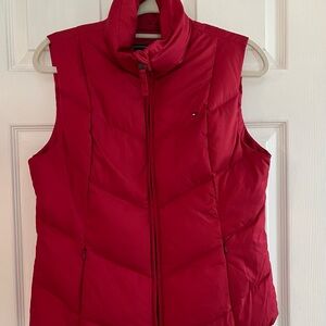 Tommy Hilfiger NWOT Red Quilted/Puffer Vest Size M